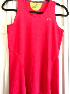 Under Armour Women's Athletic Tank, Under Armour XS Semi fitted Heat Gear Tank